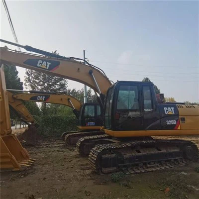 Гусеничный экскаватор CAT 320D б/у